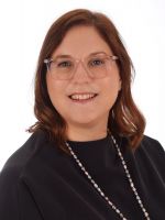Foto (Bruststück) von Kim Leroux-Hahn, Pädagogische Mitarbeiterin beim VFBB e. V. in Ludwigshafen