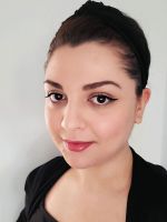 Foto (Bruststück) von Duygu Senol, Pädagogische Mitarbeiterin beim VFBB e. V. in Ludwigshafen