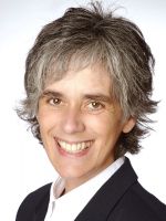 Foto (Bruststück) von Petra Schnellhammer, Pädagogische Mitarbeiterin beim VFBB e. V. in Landau